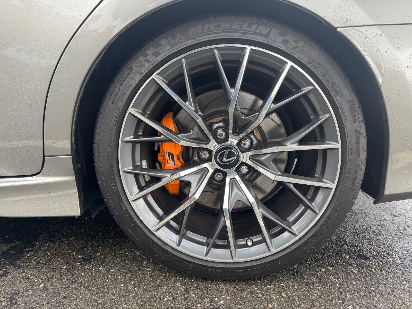 2016 Canadian Lexus GSF