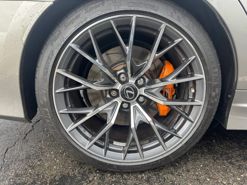 2016 Canadian Lexus GSF