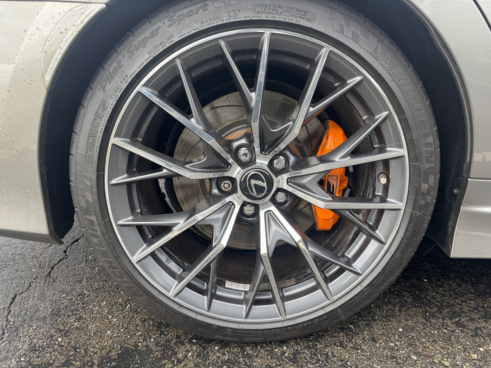 2016 Canadian Lexus GSF