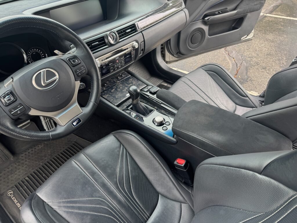 2016 Canadian Lexus GSF