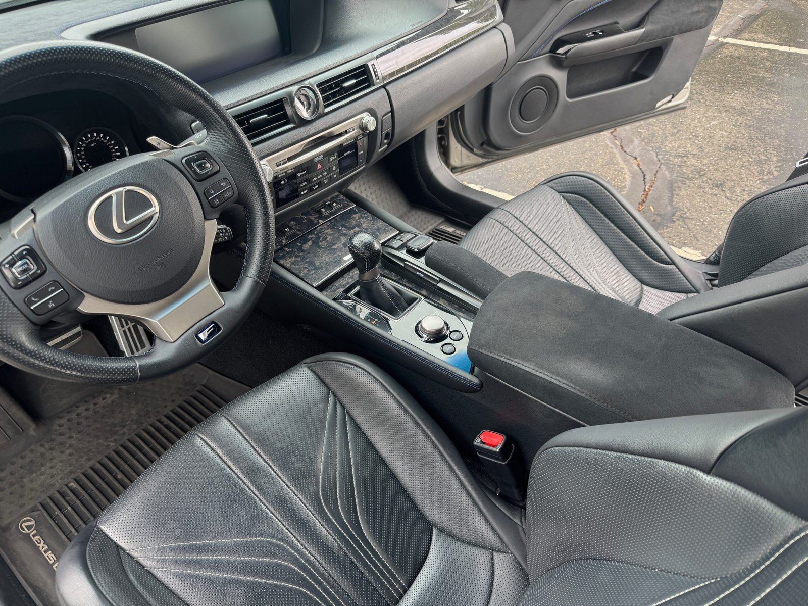 2016 Canadian Lexus GSF