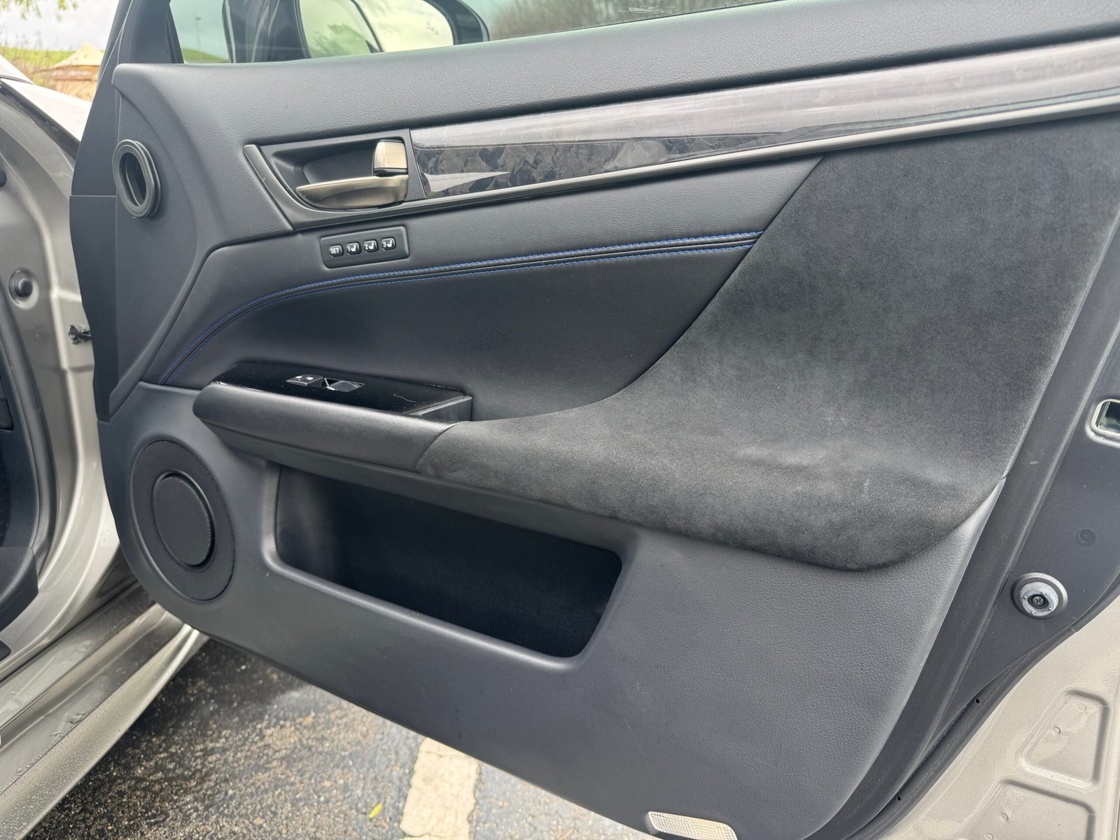 2016 Canadian Lexus GSF