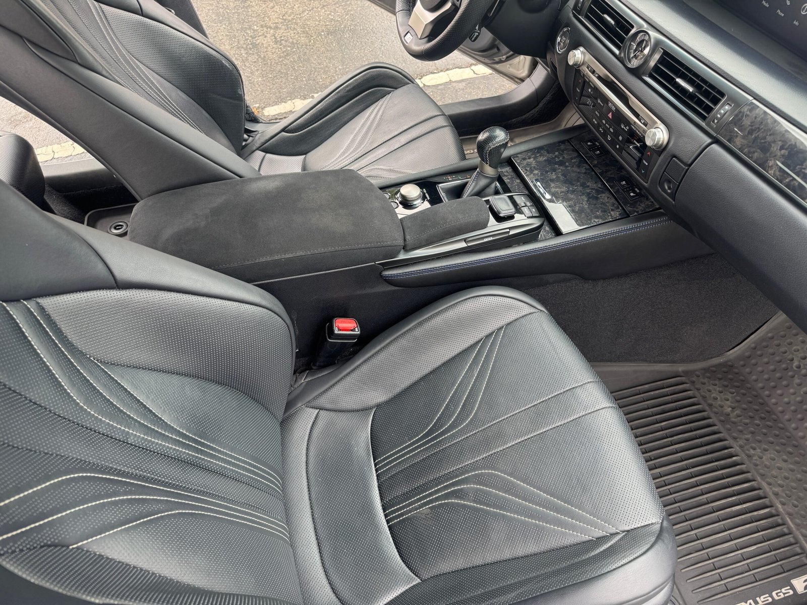 2016 Canadian Lexus GSF