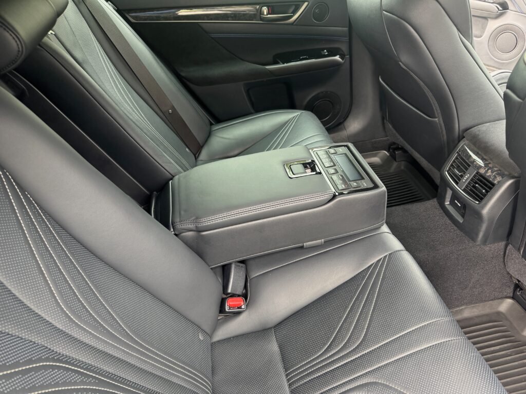 2016 Canadian Lexus GSF