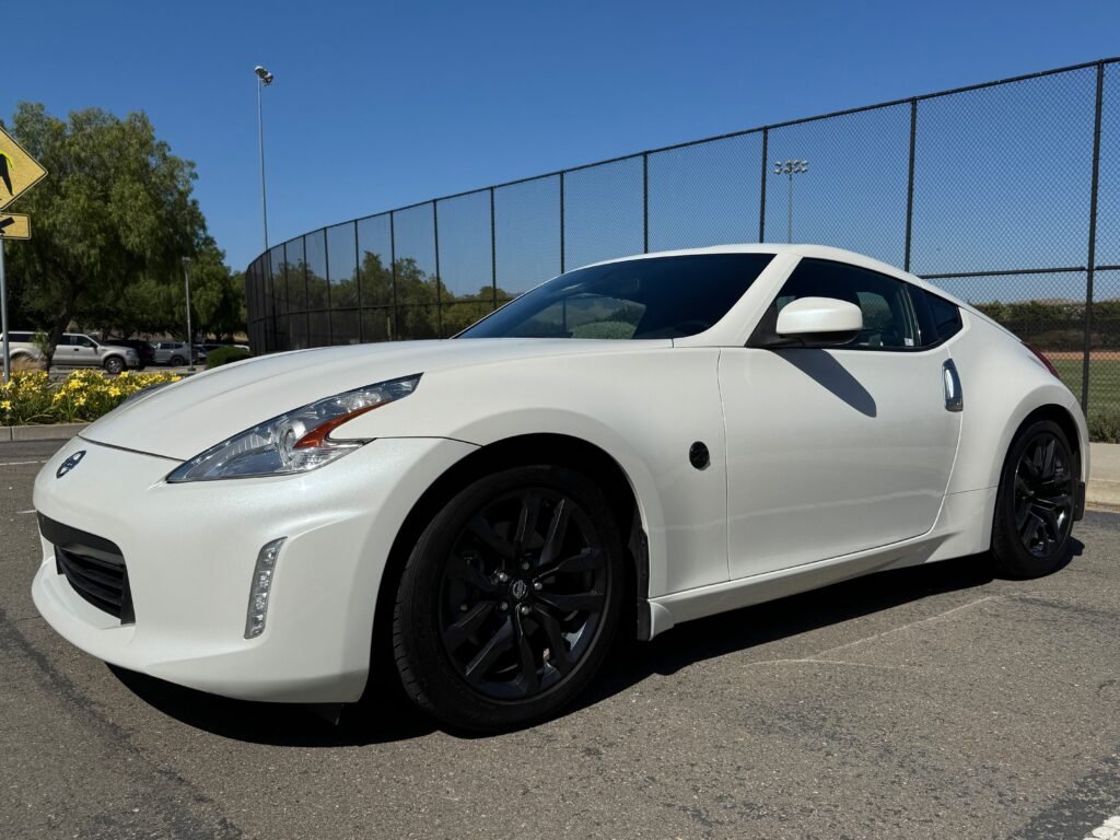 2016 Nissan 370Z Manual