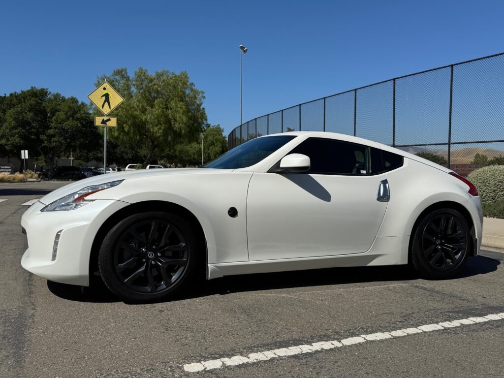 2016 Nissan 370Z Manual