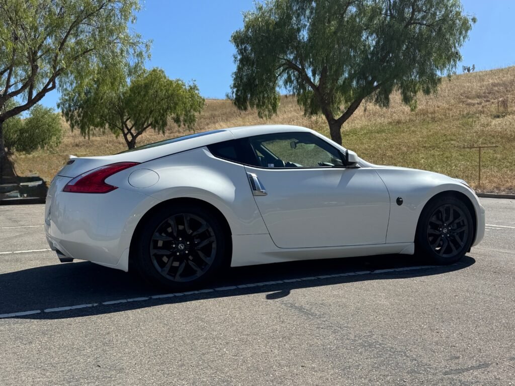 2016 Nissan 370Z Manual