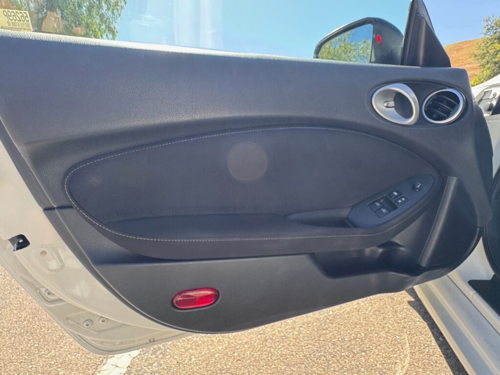 2016 Nissan 370Z Manual