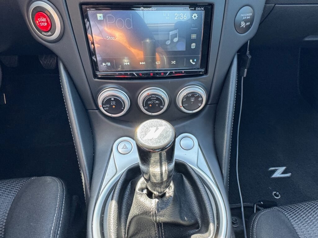 2016 Nissan 370Z Manual