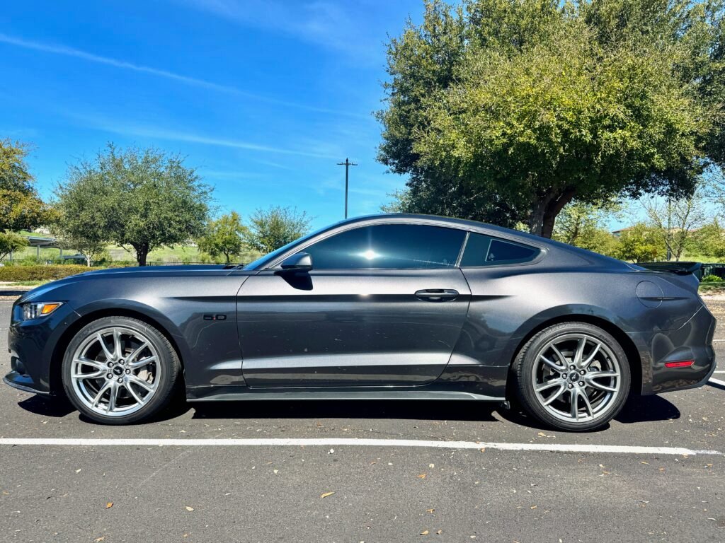 2017 Ford Mustang GT Manual