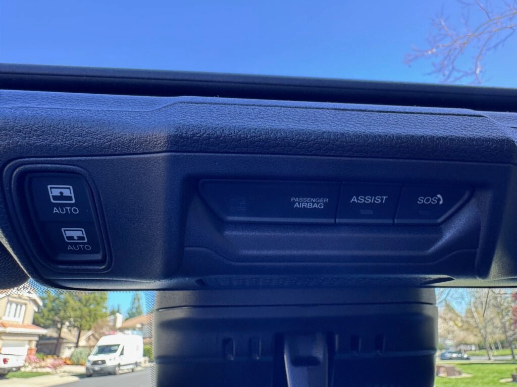 2025 Jeep Wrangler 4XE Sahara Sky Top