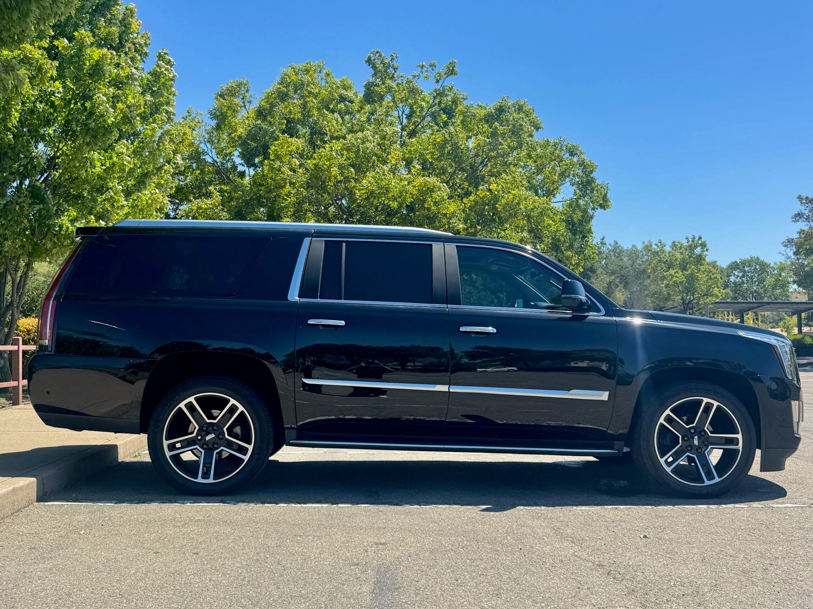 2022 Cadillac Escalade ESV